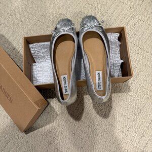 Steve Madden Annalise Silver Leather 6.5